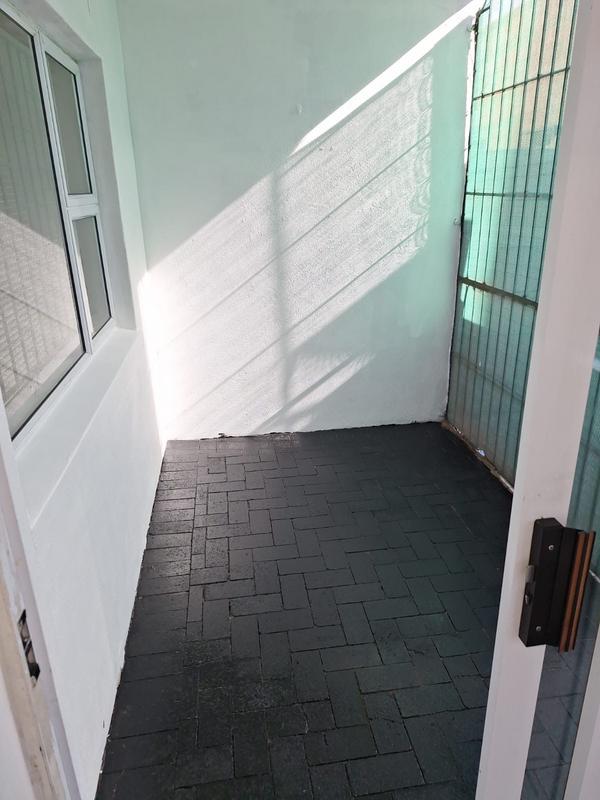 2 Bedroom Property for Sale in Kensington Western Cape